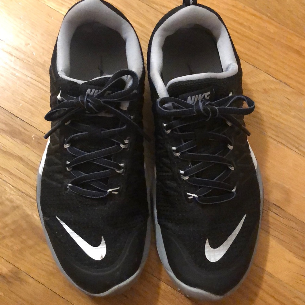 Nike Women’s Lunarlon Athletic Sneakers
